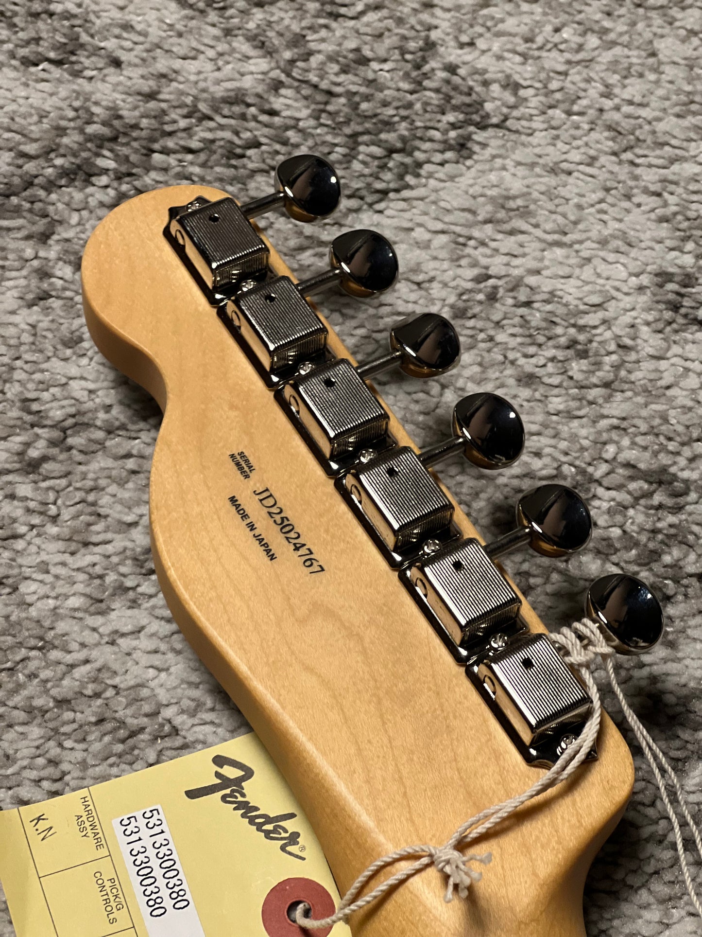 Fender MIJ Limited Telecaster with RW FB in Blanc JD25024767