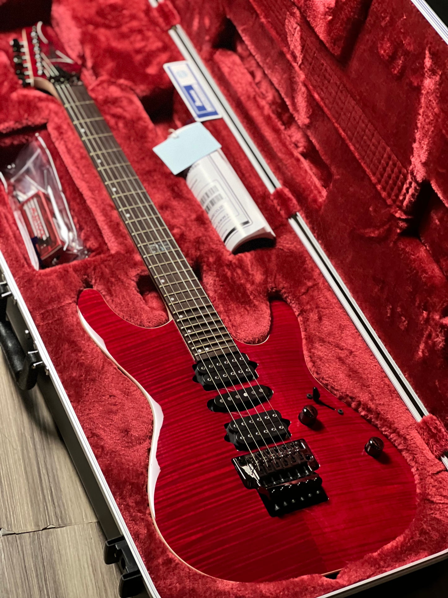 Ibanez KIKO100 Kiko Loureiro Signature in Transparent Ruby Red F2600386