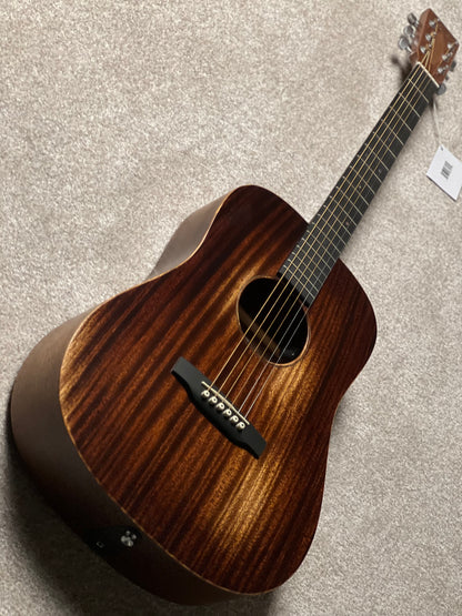 Martin D-JR-E Streetmaster in Mahogany Distressed