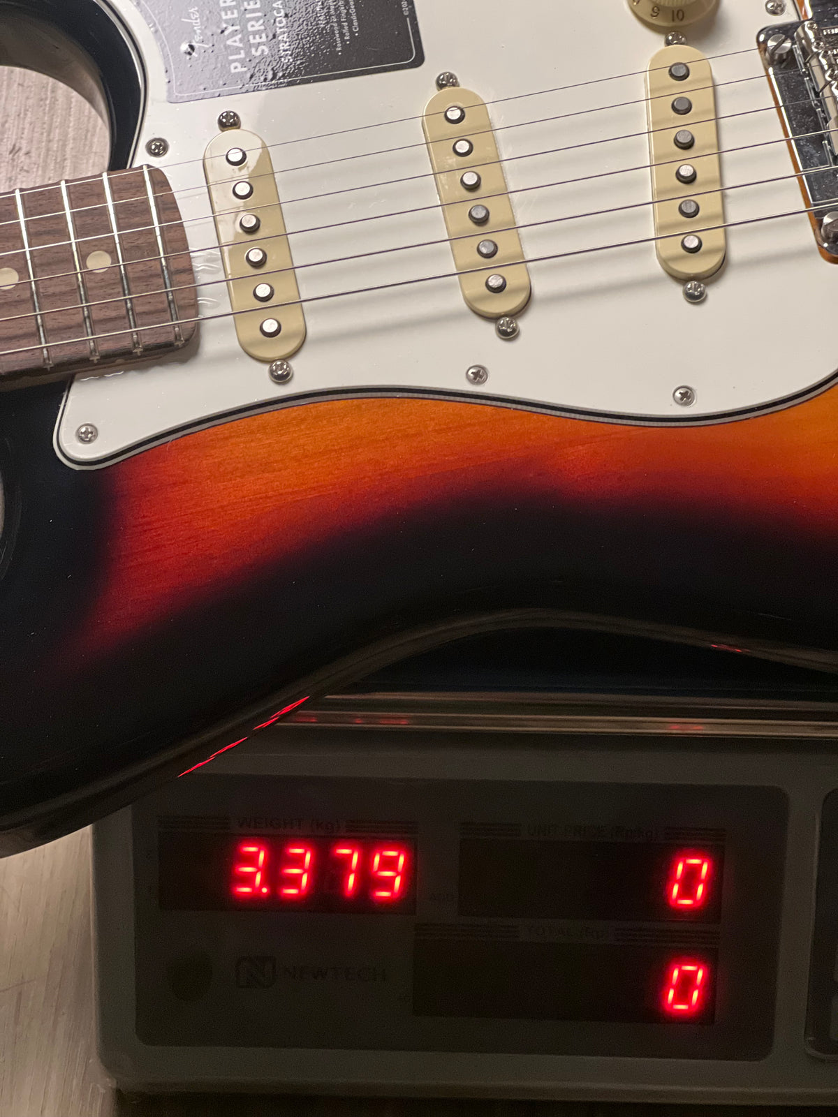 Fender Player II Stratocaster with RW FB in 3 Tone Sunburst MXS24055370