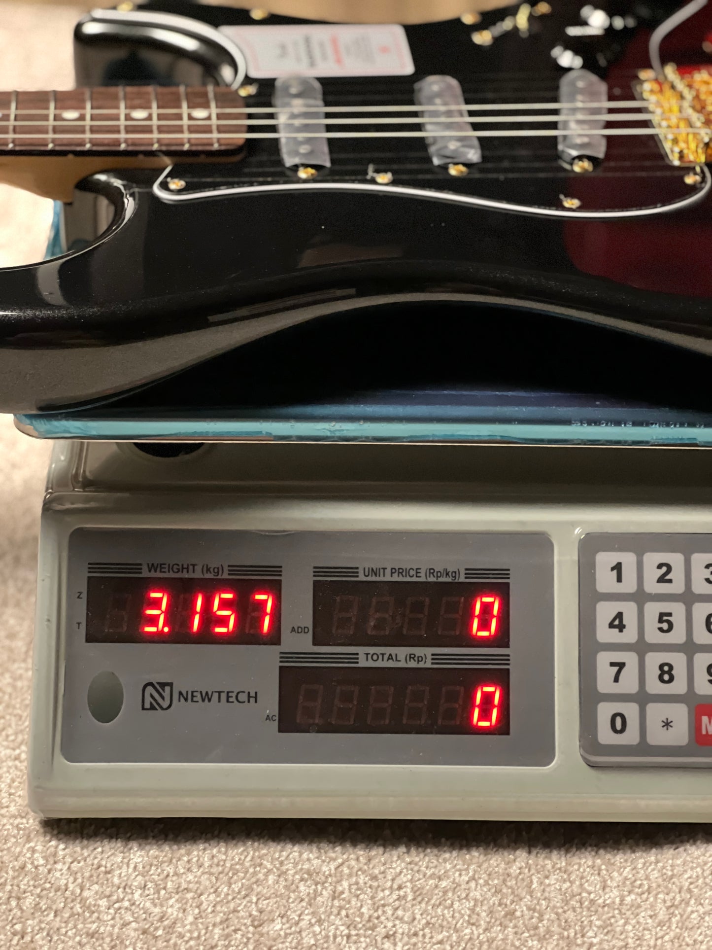 Fender Japan Traditional 2025 Collection 60s Stratocaster with RW FB in Black Pearl JD25014977