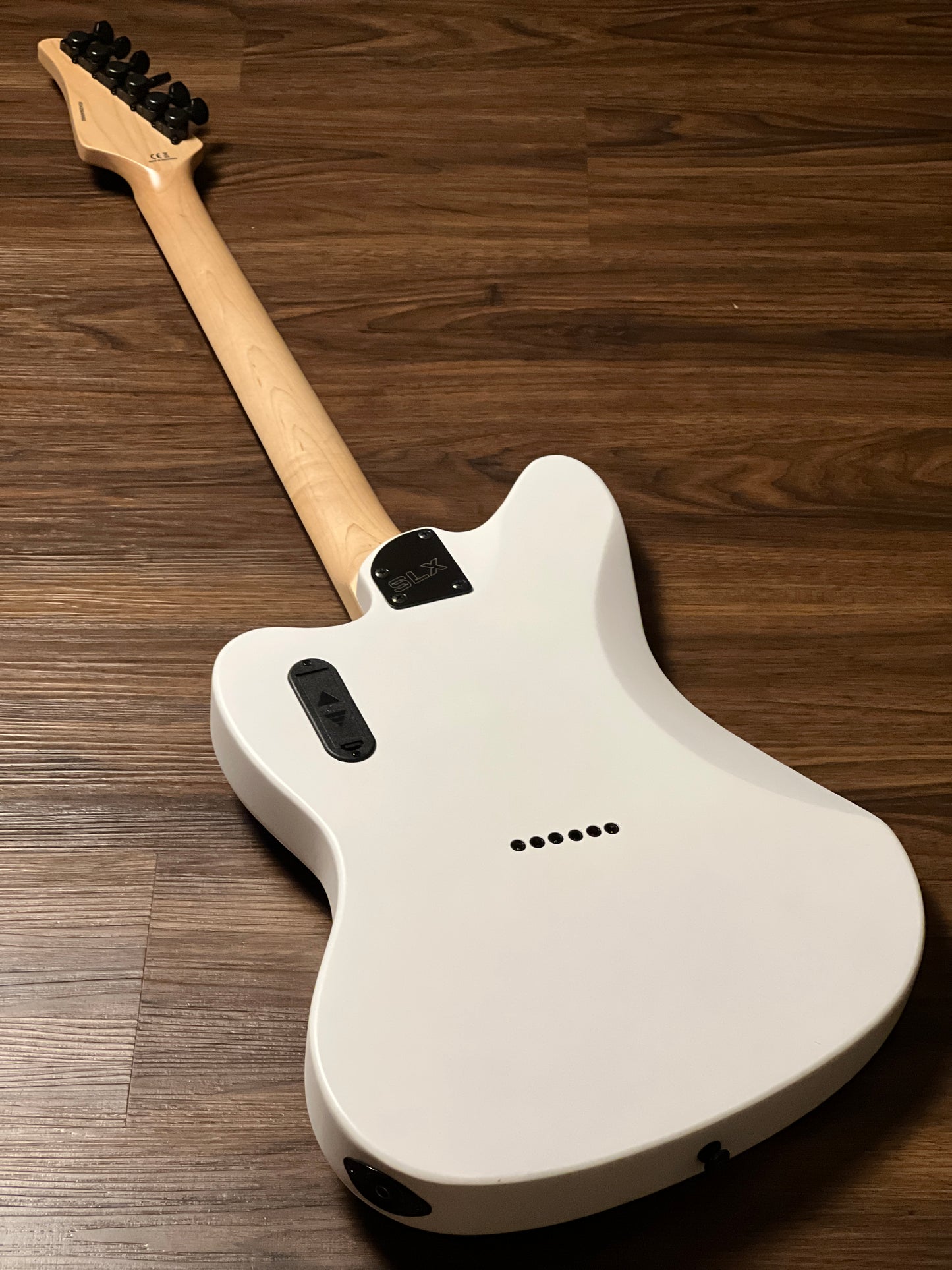 SLX Heron 24 HH Active in with Rosewood FB in Satin White