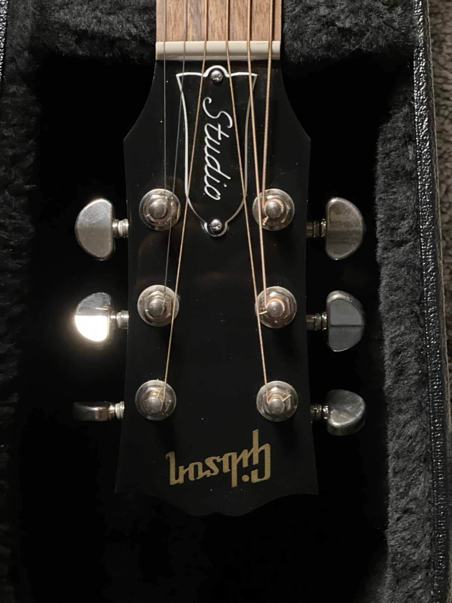 Gibson Acoustic J-45 Studio Walnut in Antique Natural 20393016