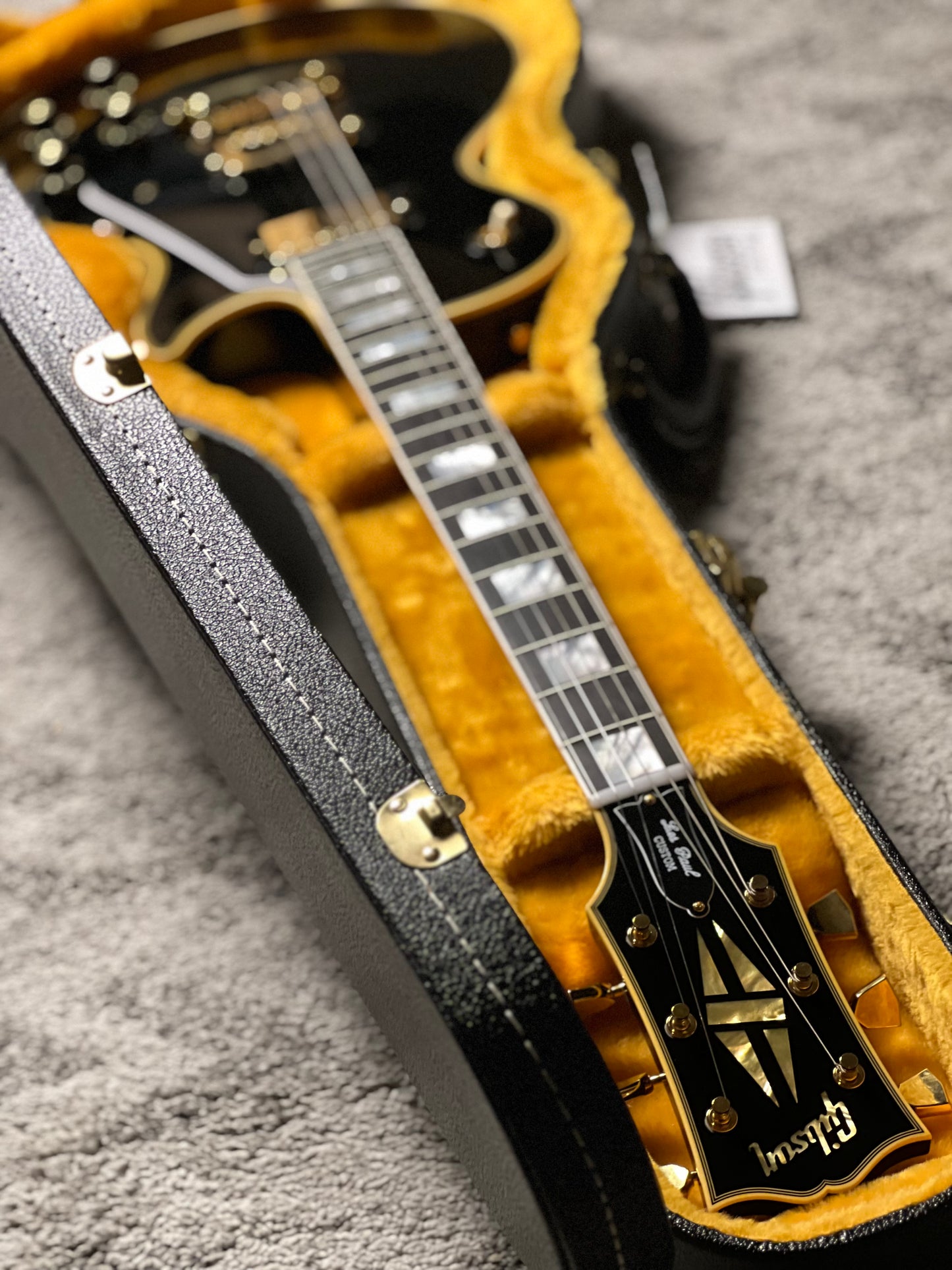 Gibson 1968 Les Paul Custom Reissue Gloss in Ebony w/Case 602878