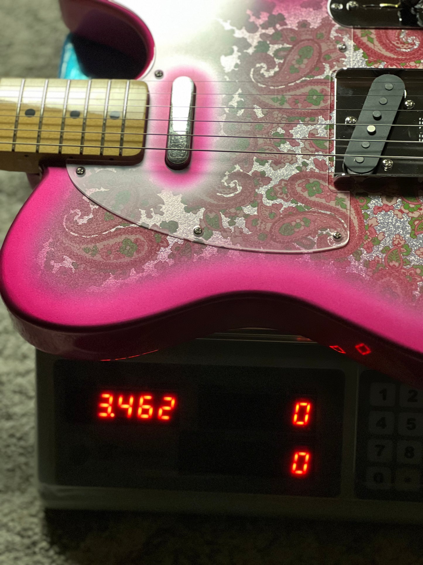 Fender MIJ Limited Telecaster with Maple FB in Pink Paisley JD25024865