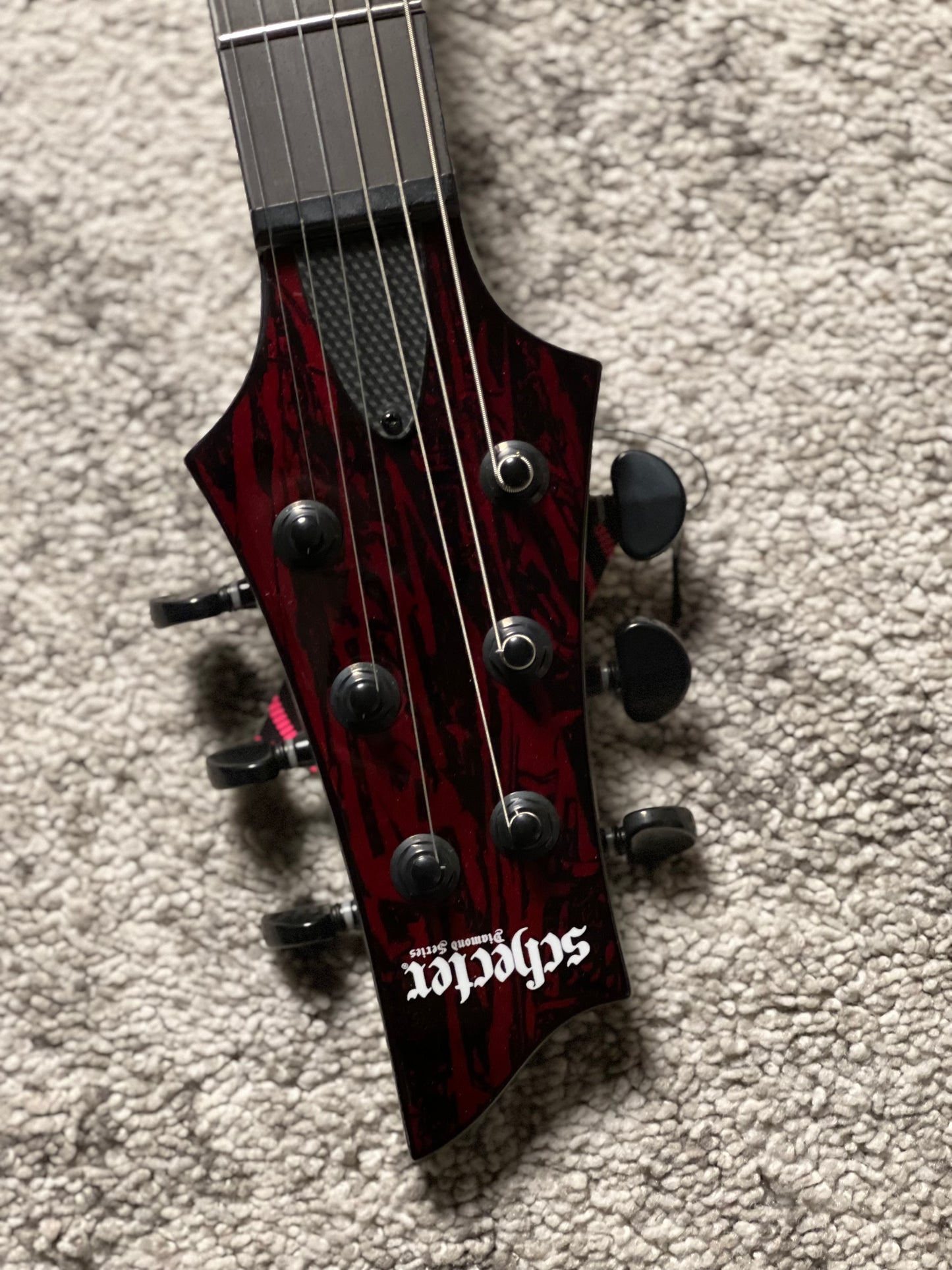 Schecter C-1 Silver Mountain - Blood Moon W21080117