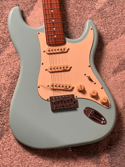 SQOE SEST200 Genesis Series in Sonic Blue