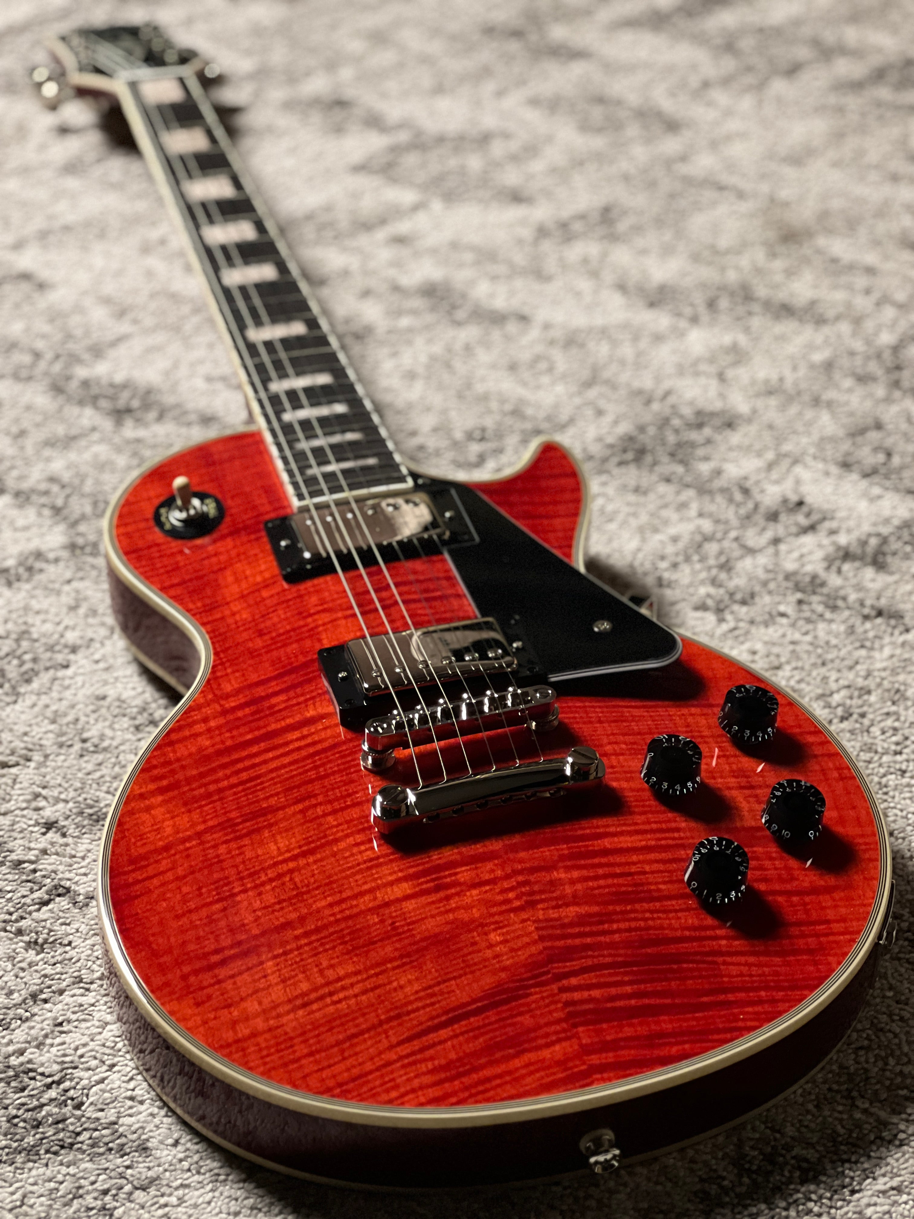 Epiphone Les Paul Custom Figured in Transparent Red w/Premium