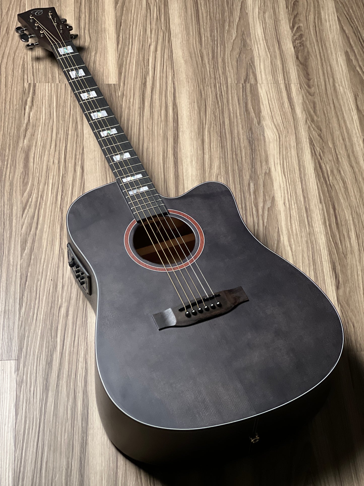 Chard WD68C acoustic electric in Black Satin with Fishman Presys