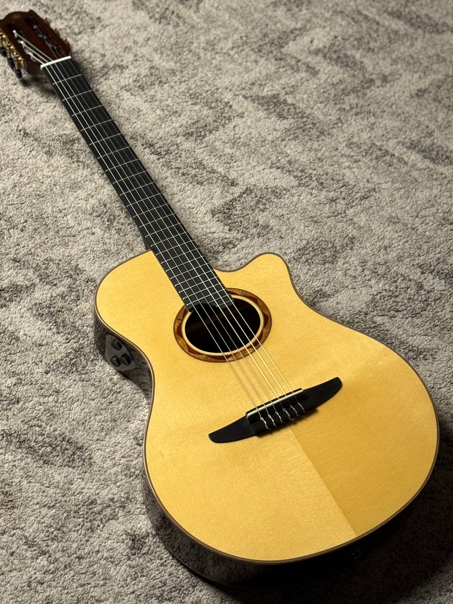 Yamaha NTX5 Acoustic-electric Nylon String Guitar
