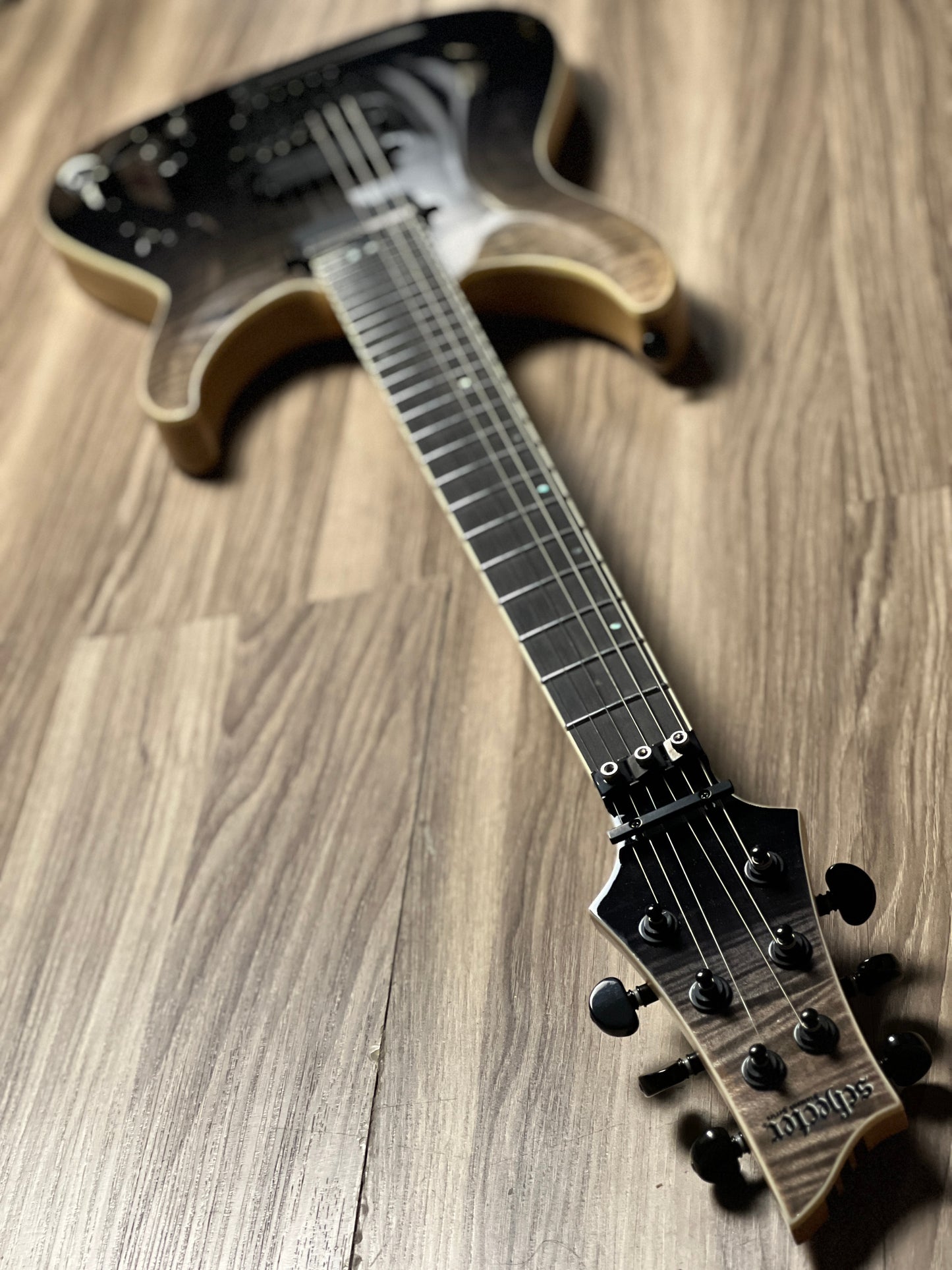 Schecter C-1 FR S SLS Elite in Black Fade Burst W18041080