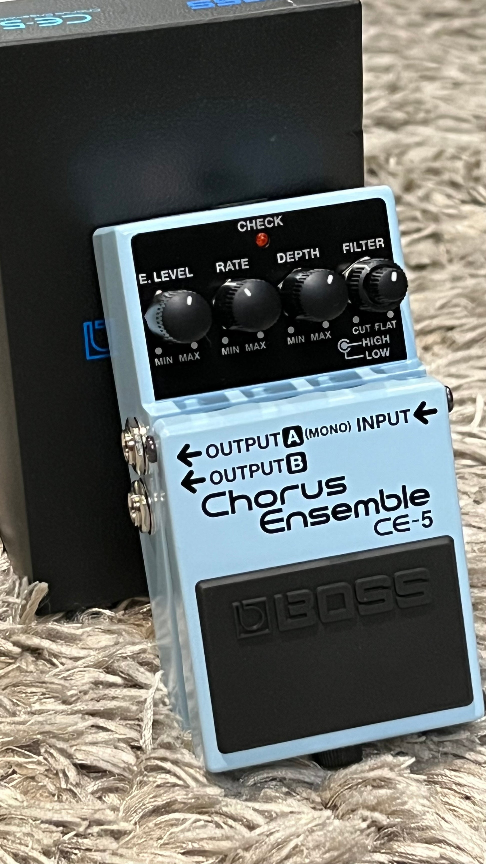 stereo chorus pedal Boss CE-5 Stereo Chorus Ensemble Pedal – nafiriguitar.com