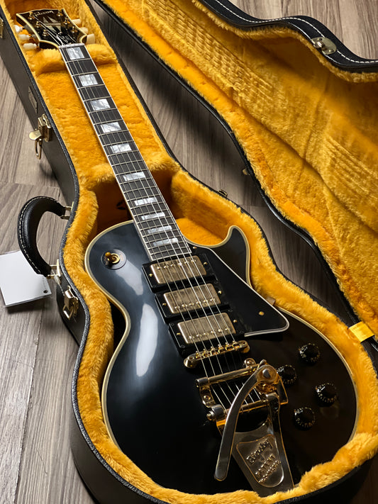 Gibson 1957 Les Paul Custom Reissue 3-Pickup Bigsby in Ebony w/Case 742392