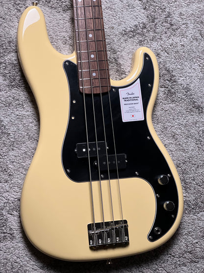 Fender Japan Traditional 70s Precision Bass with RW FB in Vintage White JD26002819