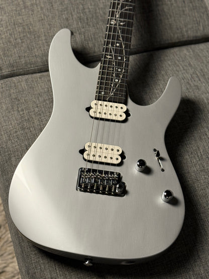 กีตาร์ไฟฟ้า Ibanez TOD10 Tim Henson Signature สีเงินคลาสสิก