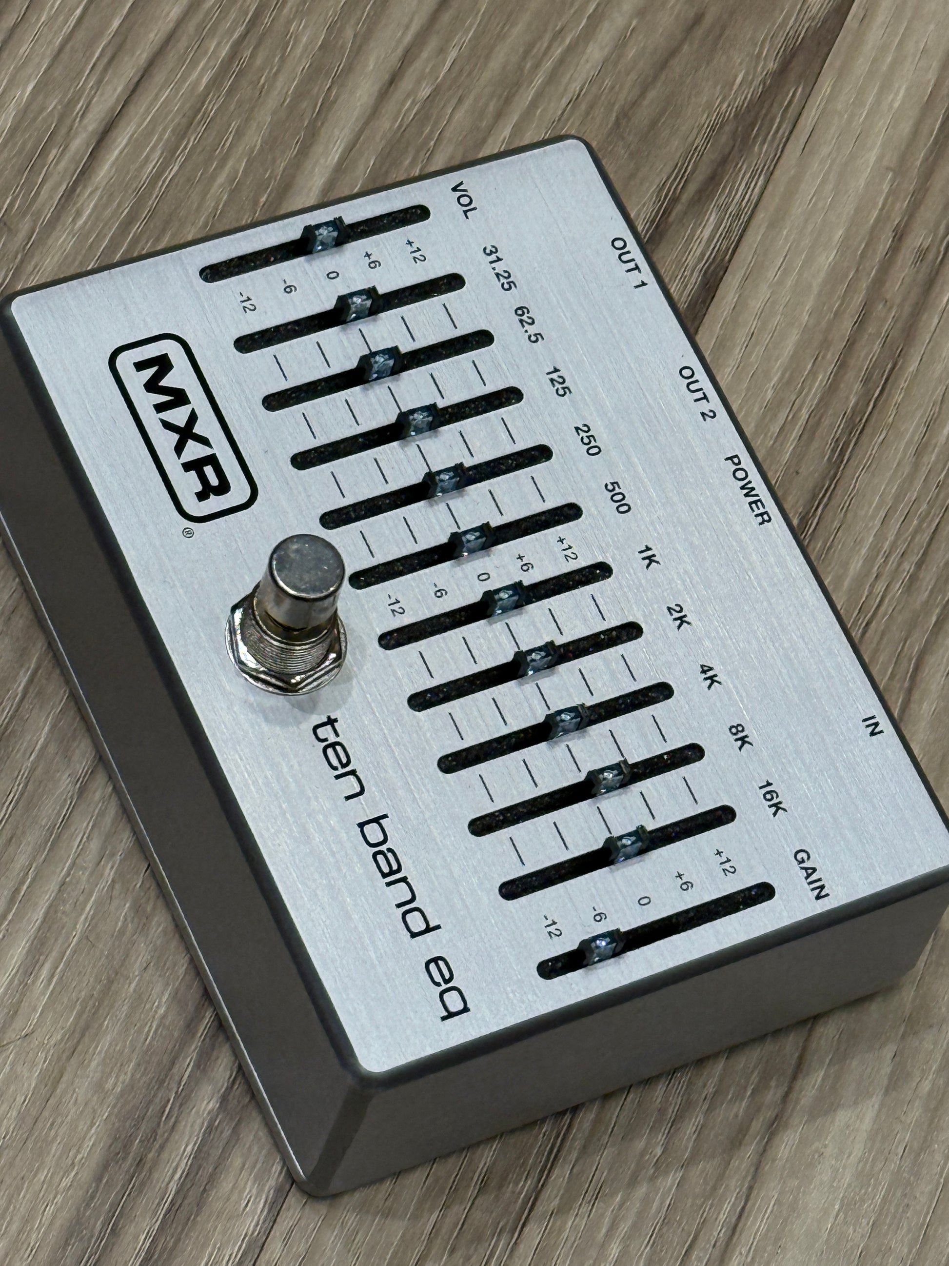 MXR M108S 10-Band Graphic EQ Guitar Effects Pedal
