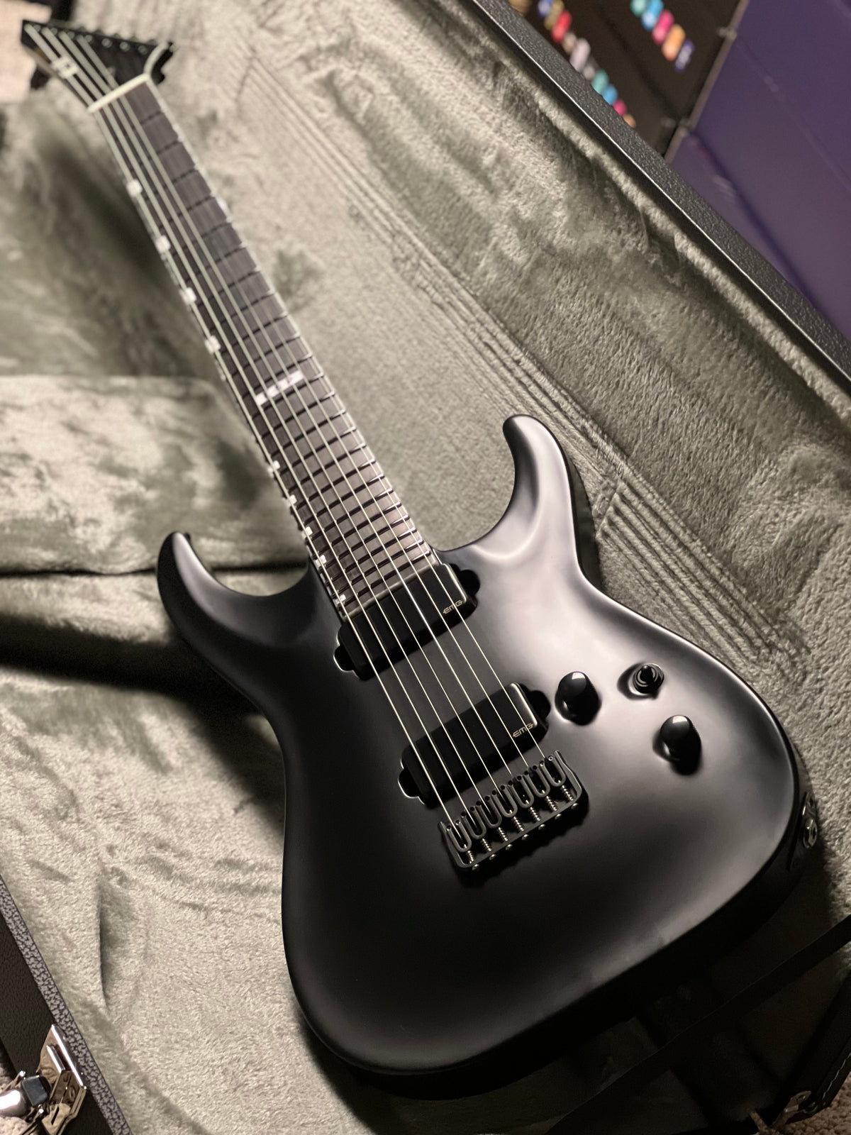 ESP E-II Horizon NT-7B Hipshot in Black satin ES0270263