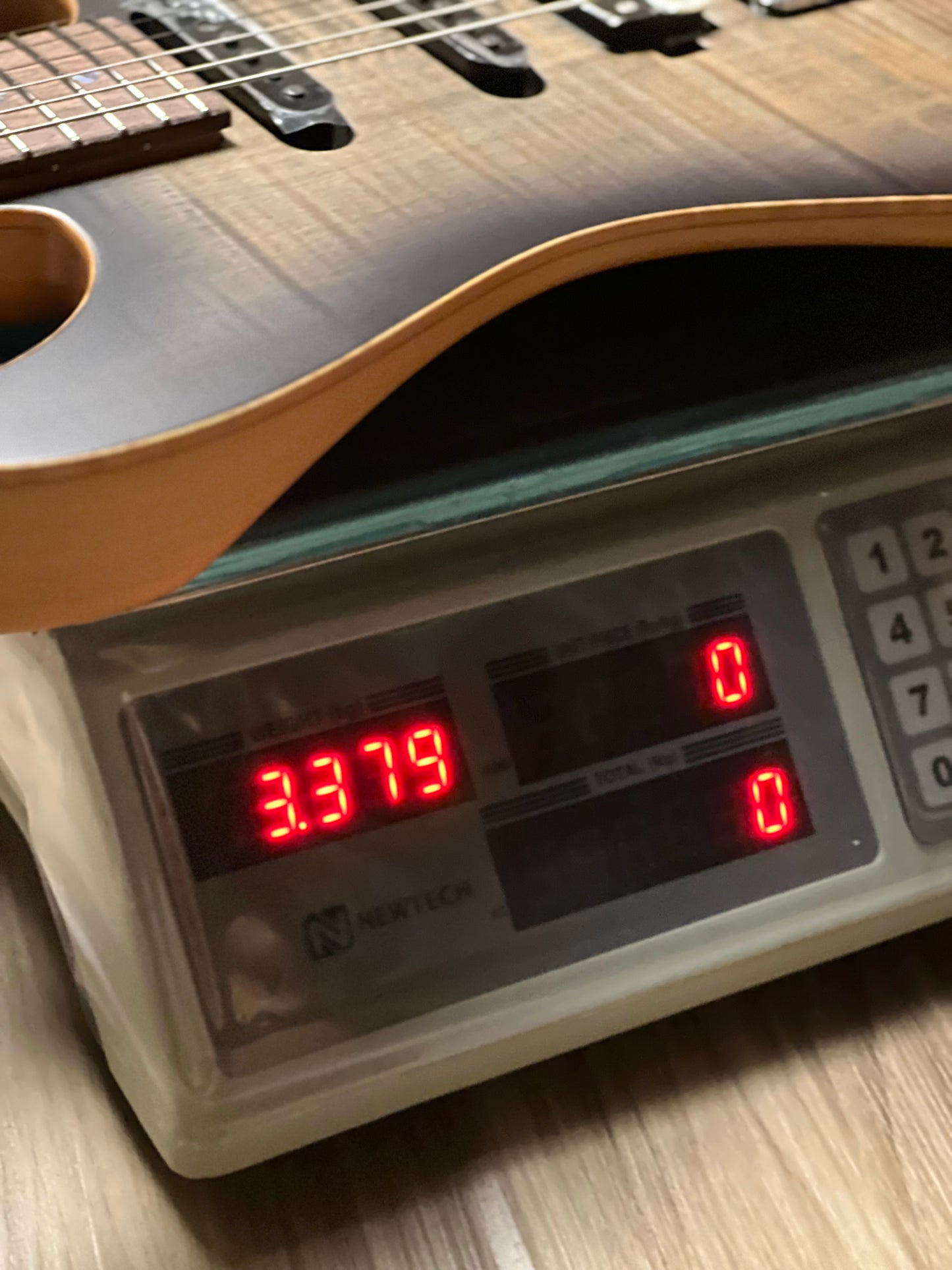 Ibanez TQM2-CUF Tom Quayle Signature  in Charcol Black Burst Flat with Case F2429224