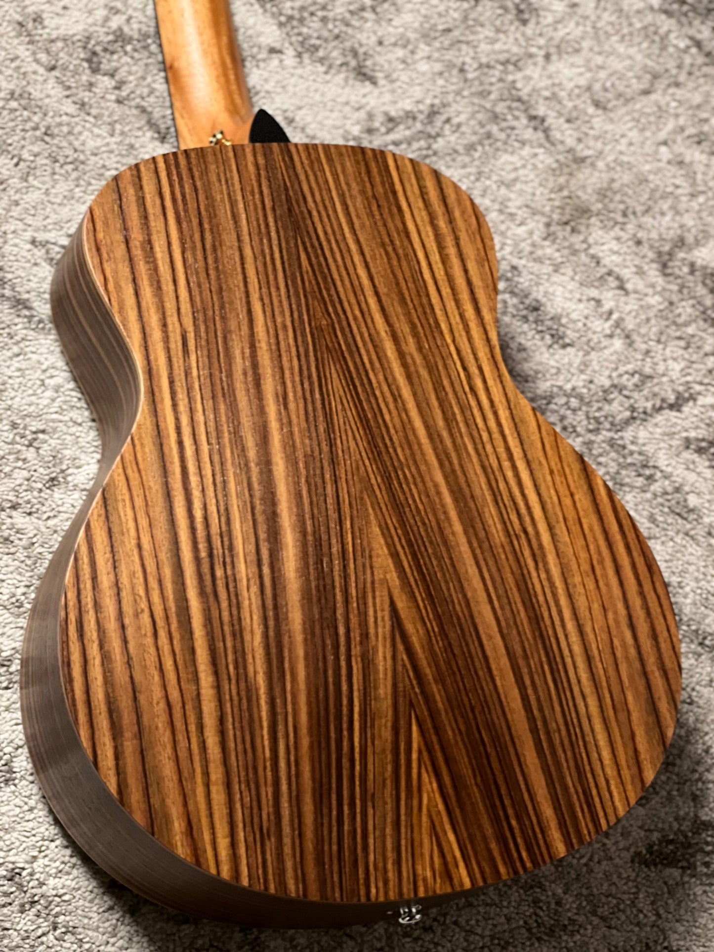 Taylor Sunset Blvd GS Mini-e Rosewood in Shaded Edge Burst Top w/Case