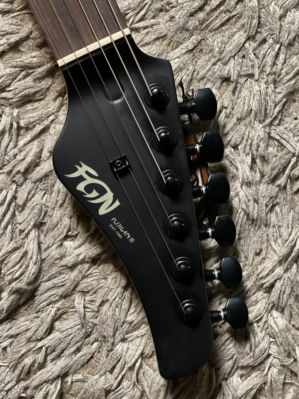 Fujigen FGN Iliad JIL2-ASH-DE664-R/OPB in Open Pore Black L220455