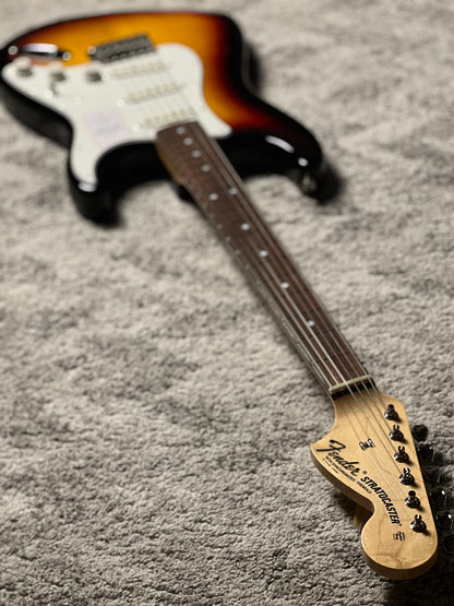Fender Japan Traditional II Late 60s Stratocaster with Rosewood FB in 3 Tone Sunburst JD26001518