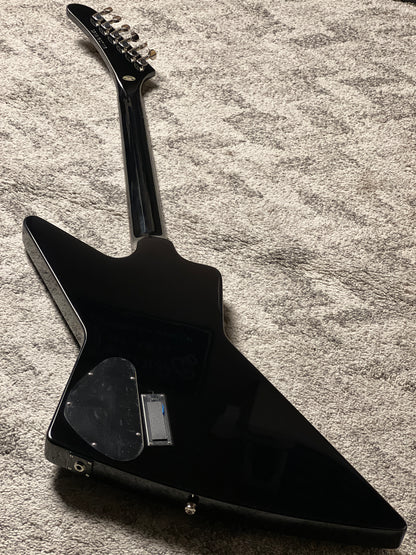 Epiphone Explorer 80s-EMG in Ebony w/Gigbag