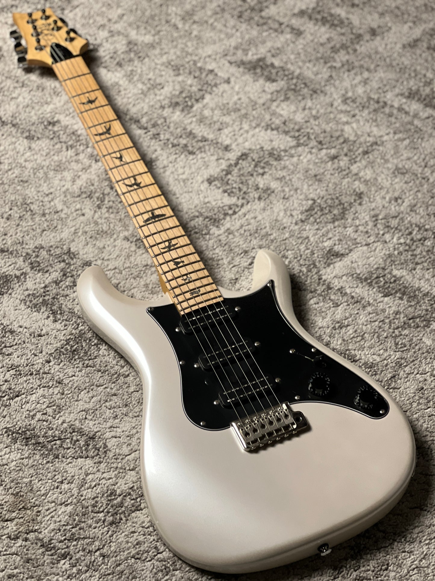 PRS SE NF3 With Maple Fingerboard In Pearl White CTI G039507 (USED)