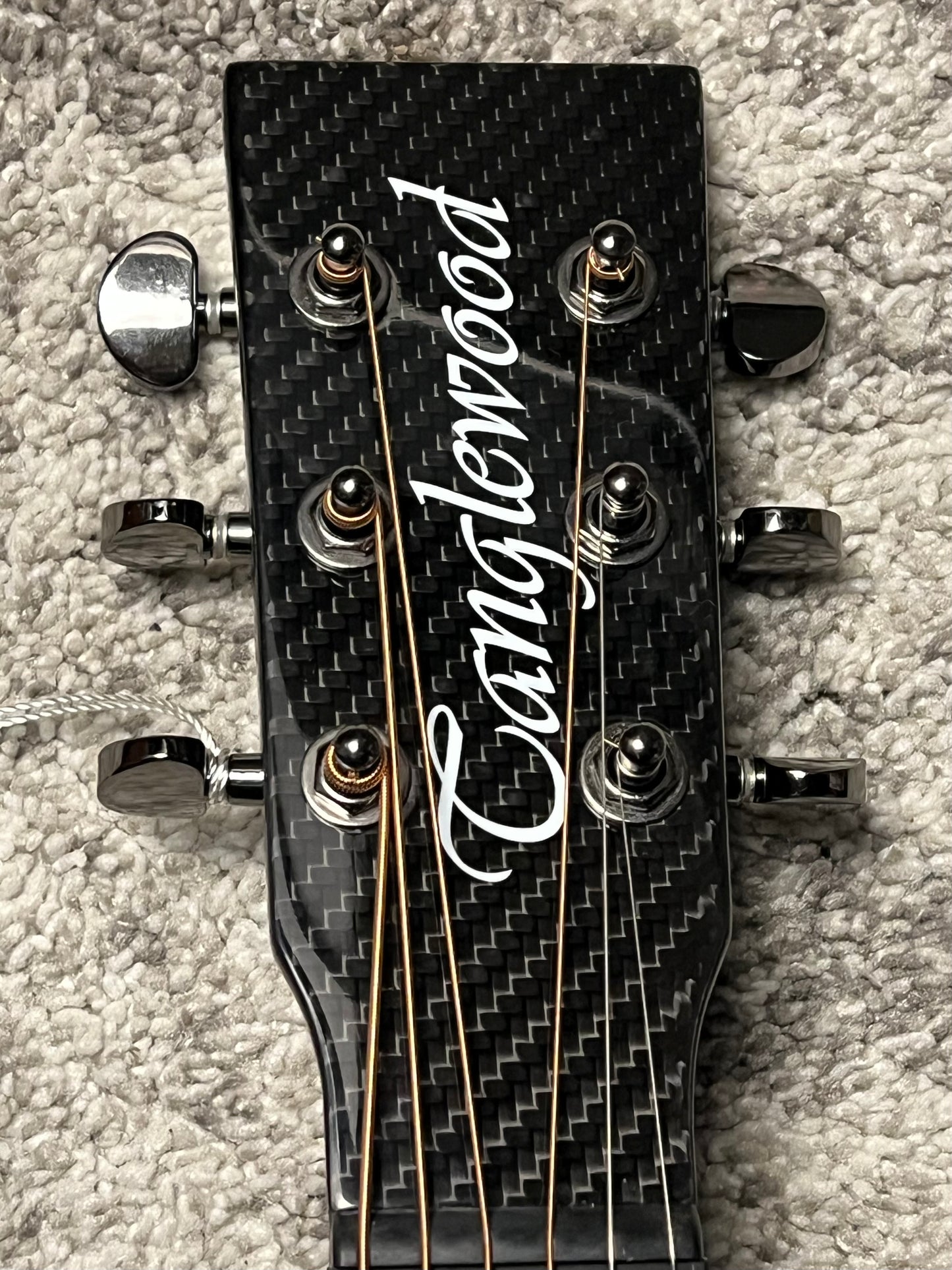 Tanglewood TW4-CE-CBN Winterleaf Carbon Fibre Top SuperFolk Acoustic w/ Pickup in Metallic Grey Gloss