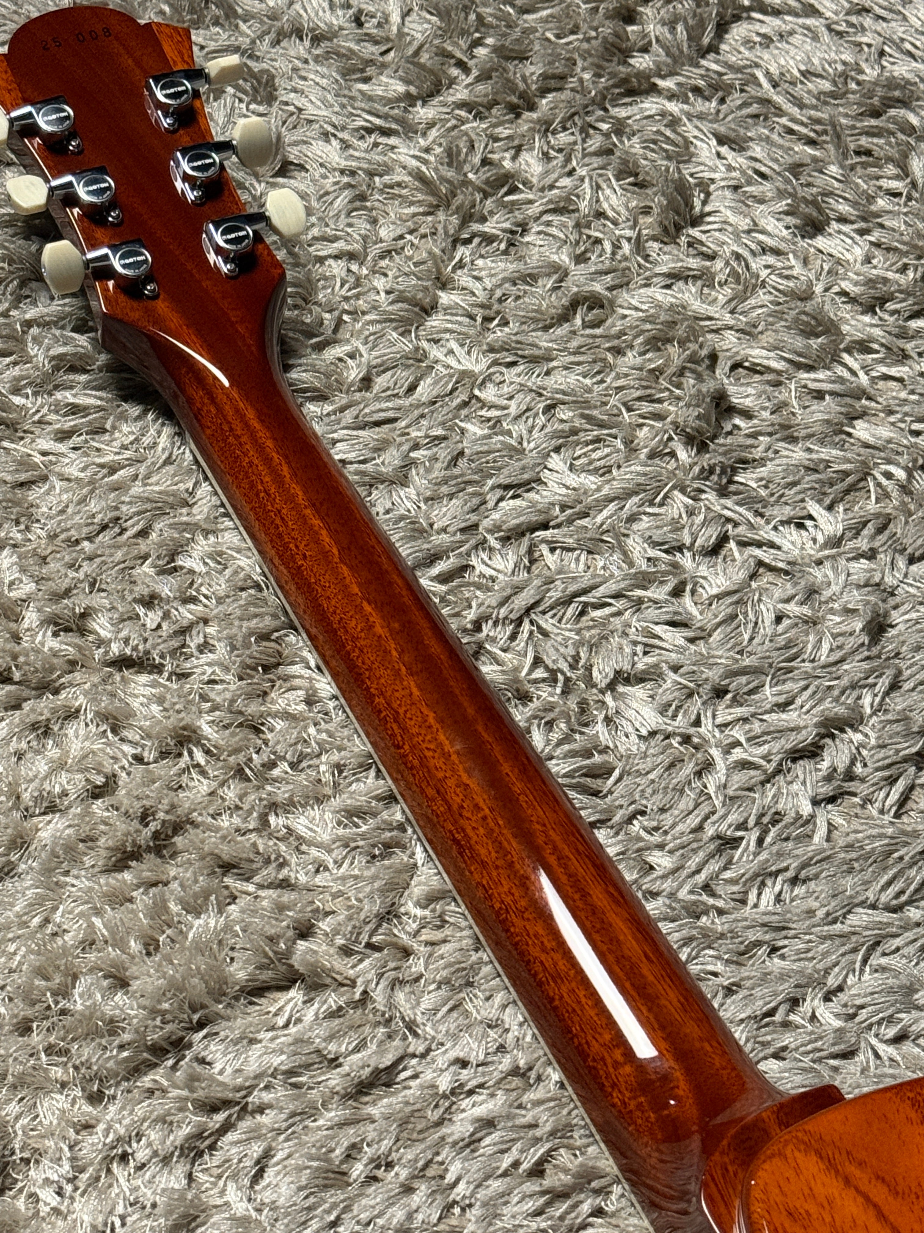 Saito 33BEYOND in Green Burst 25008 – nafiriguitar.com