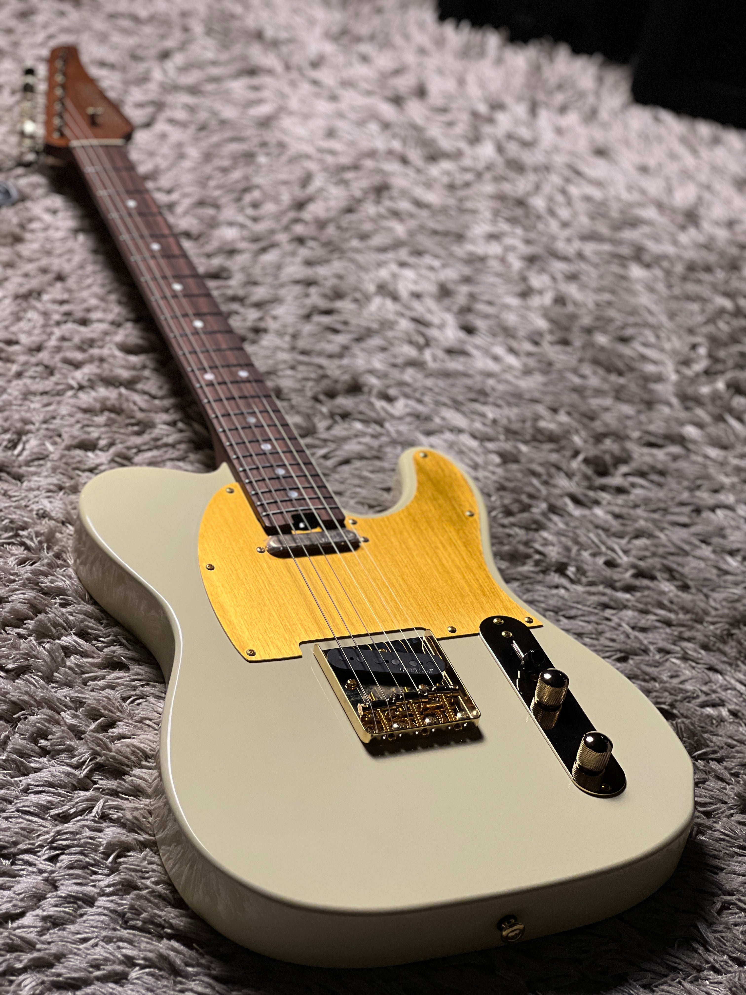 Soloking MT-1G Elite in Vintage White with Gold Hardware 2024