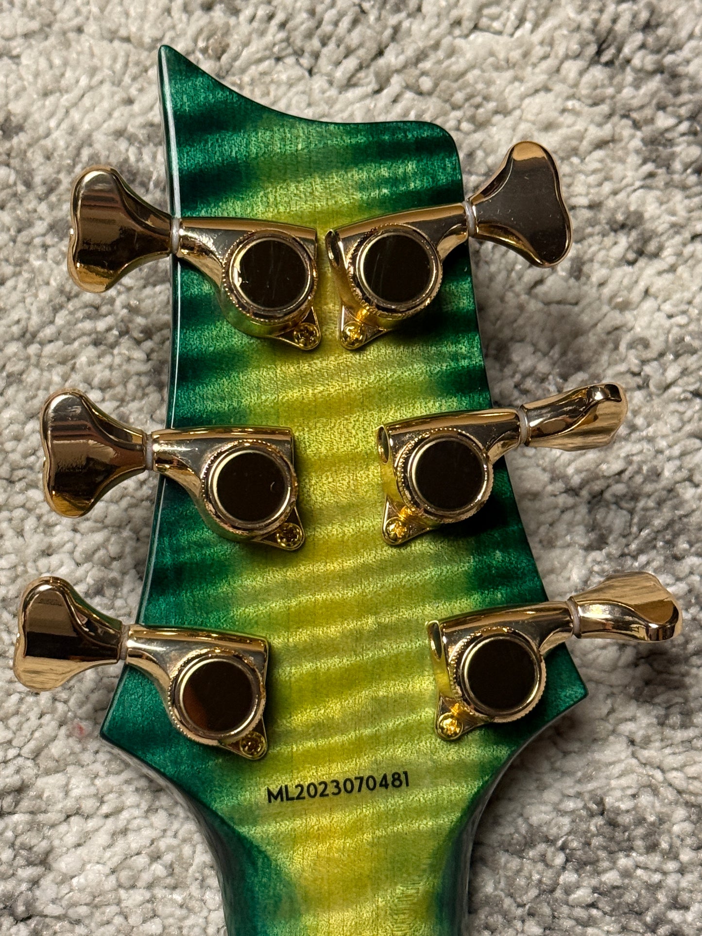 SLX Imperial 24 HH with 5A Solid Flame Top in Laguna Glow with Gold Hardware