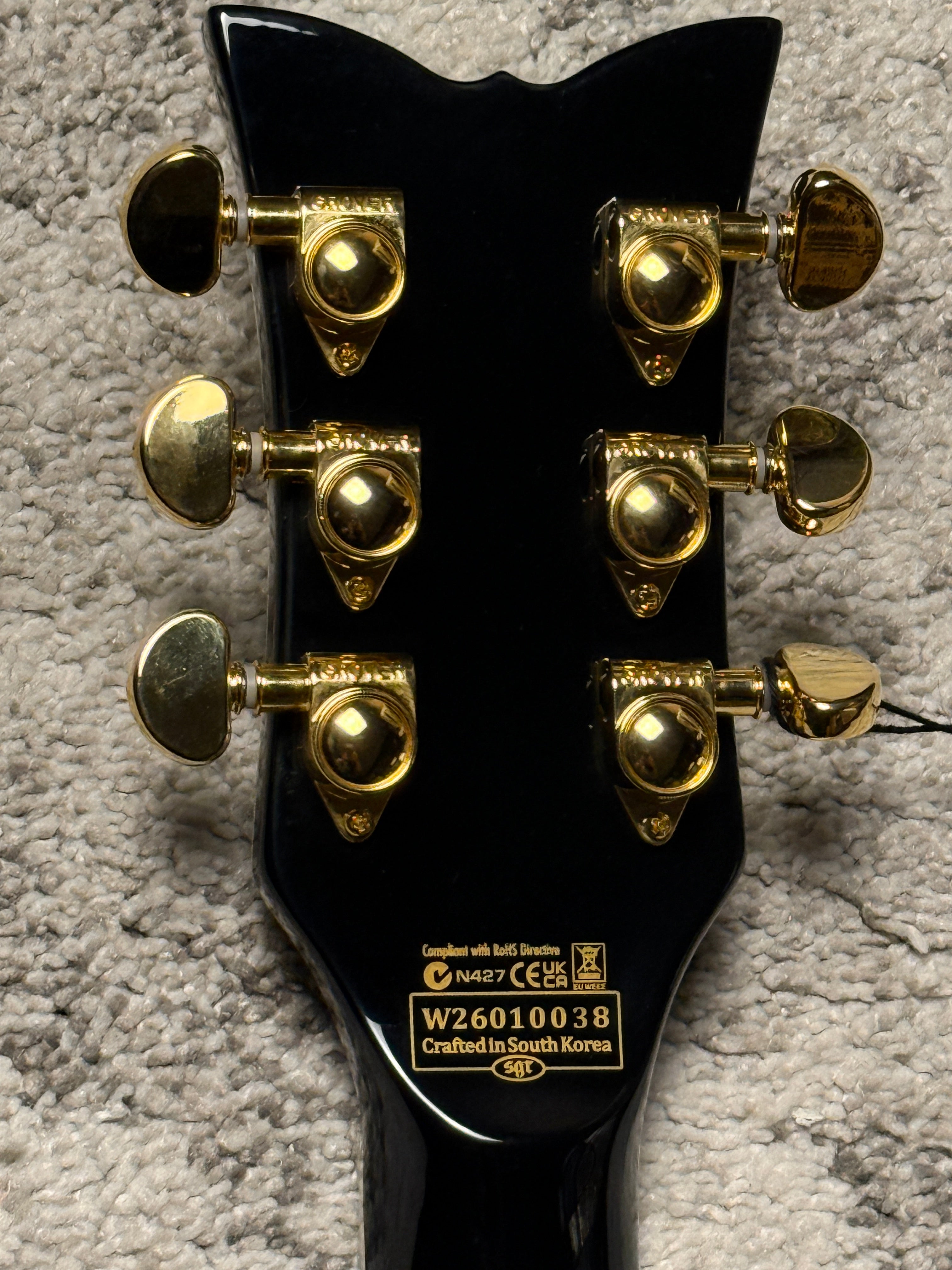 Schecter ZV-H6LLYW66D-S Zacky Vengeance Signature in Gloss Black