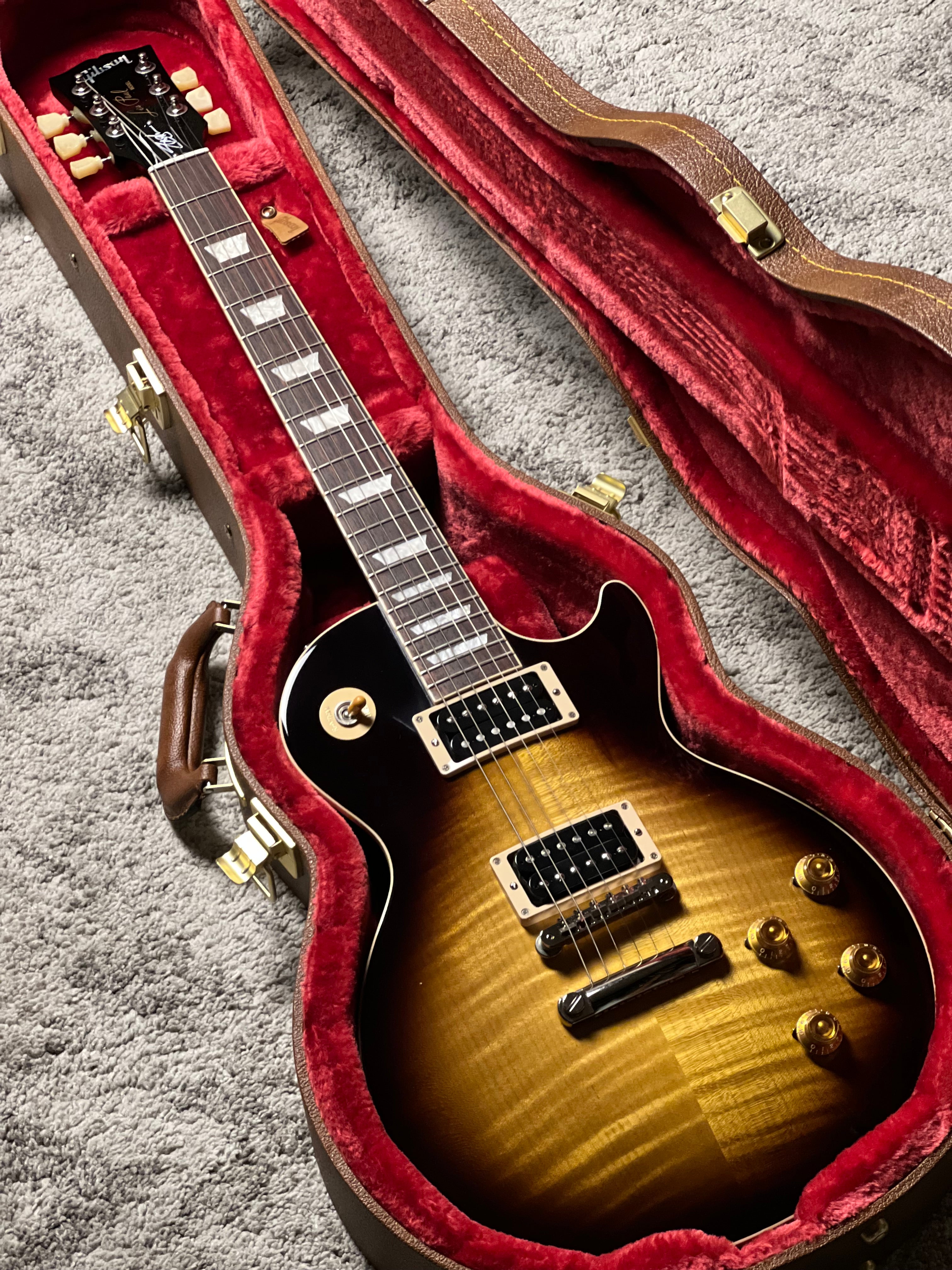 Gibson Slash Les Paul Standard in November Burst w/Case 221650256