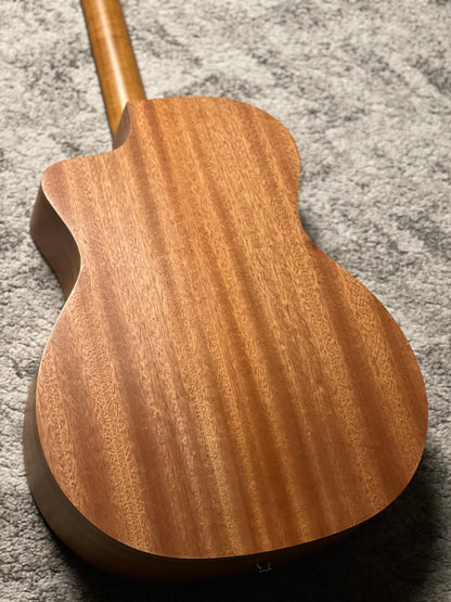 Taylor 24ce Sapele/Mahogany Grand Auditorium Acoustic-Electric Guitar