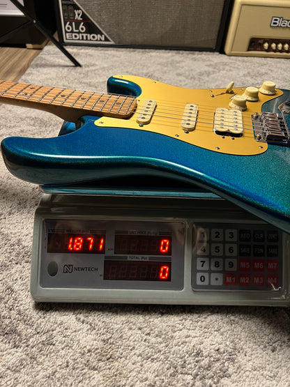 Fender FSR American Ultra II Stratocaster HSS with Roasted Maple FB in Aurora Metallic US25001512