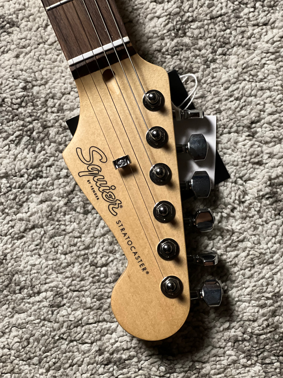 Squier Debut Series Stratocaster HSS with Laurel FB in Daphne Blue