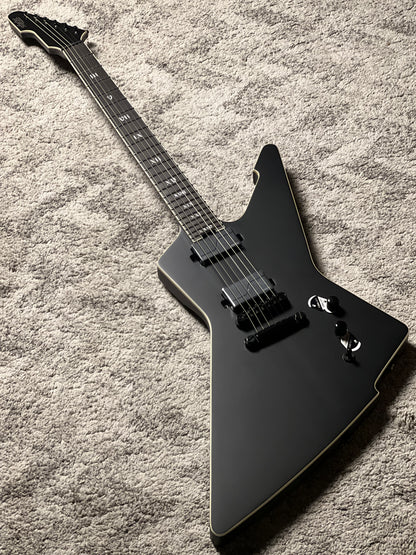 Schecter E-1 SLS Evil Twin in Satin Black