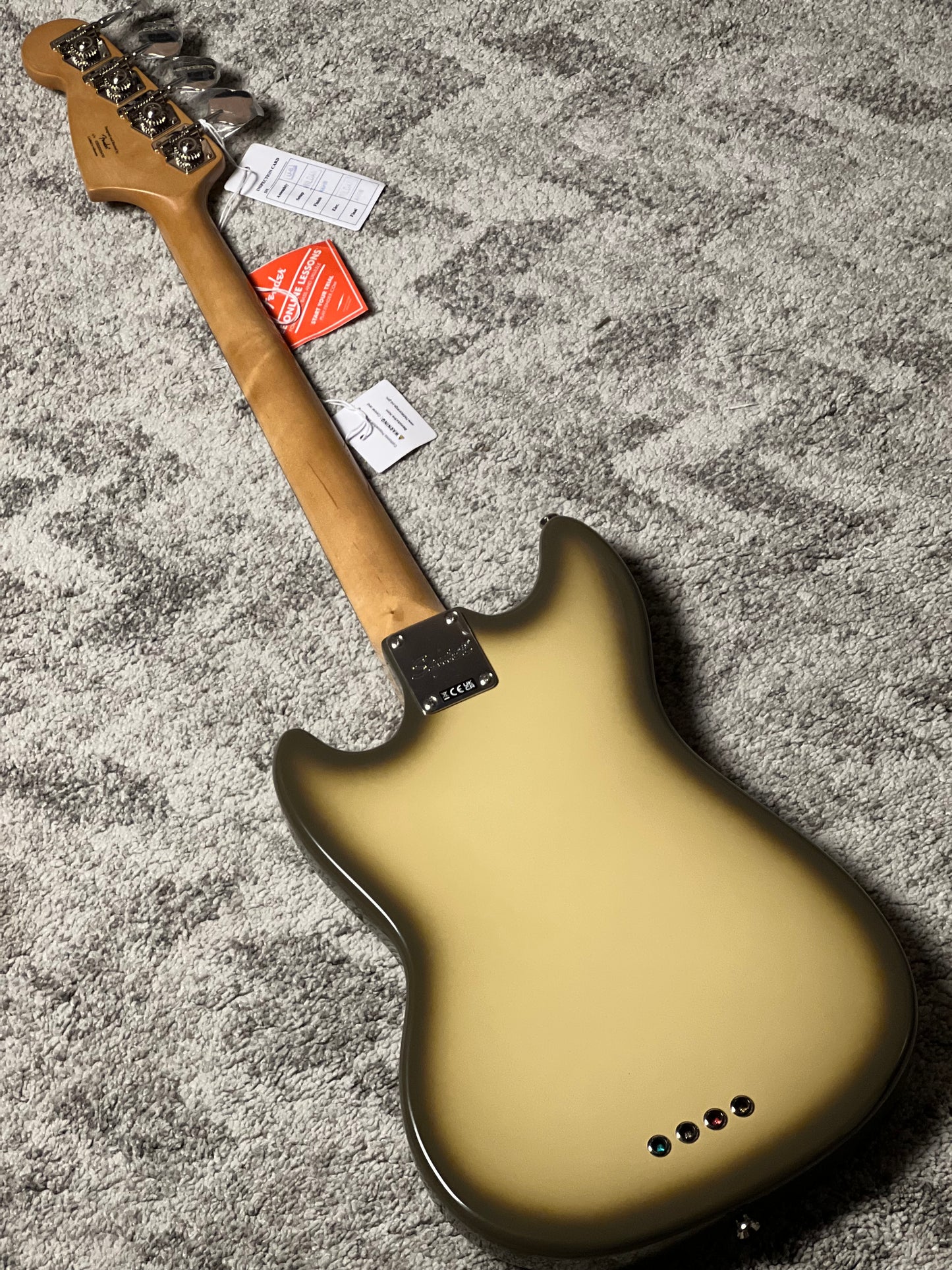 Squier FSR Classic Vibe 60s Mustang Bass with Laurel FB in Antigua Burst