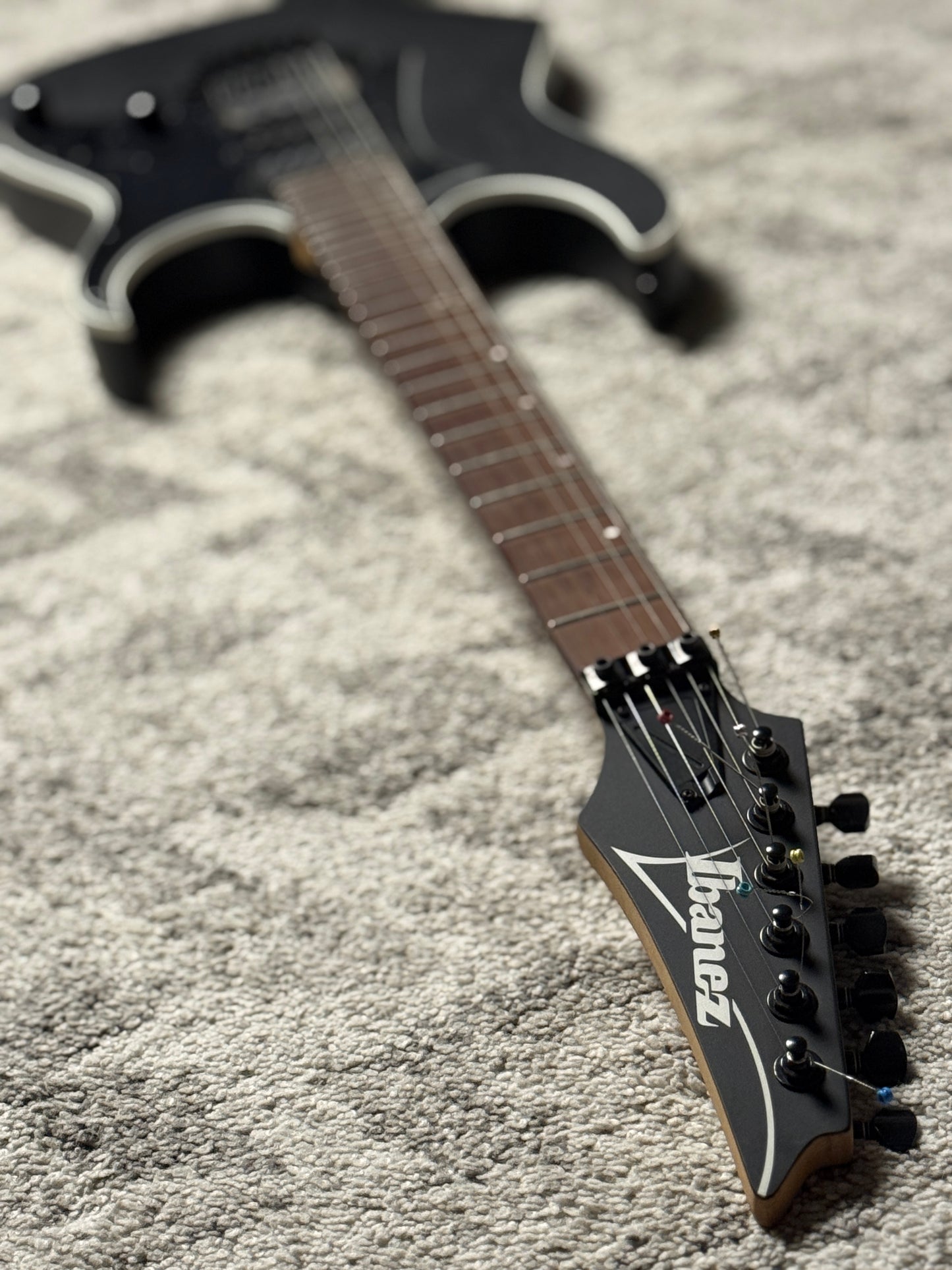 Ibanez RG450B in Weathered Black 241112039 (USED)