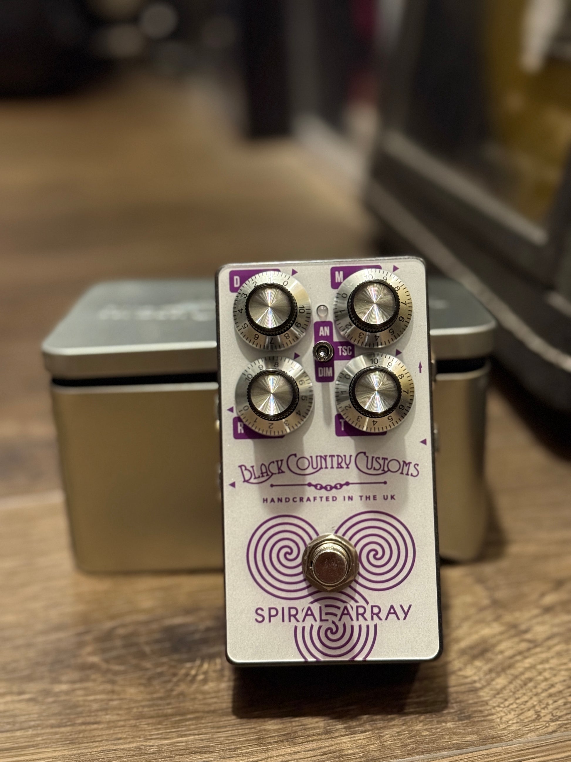 Laney Black Country Customs Spiral Array Chorus Pedal –