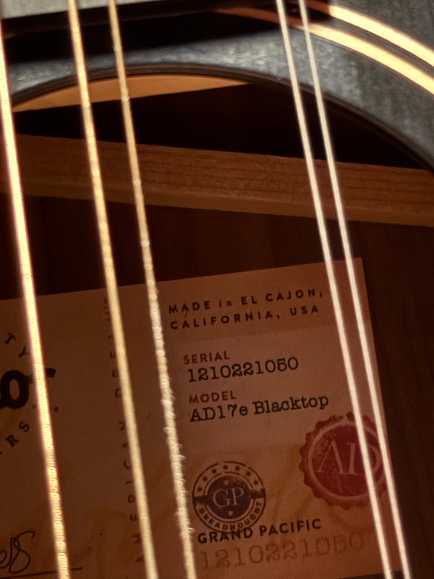 Taylor American Dream AD17e Acoustic Electric สีดำท็อป 