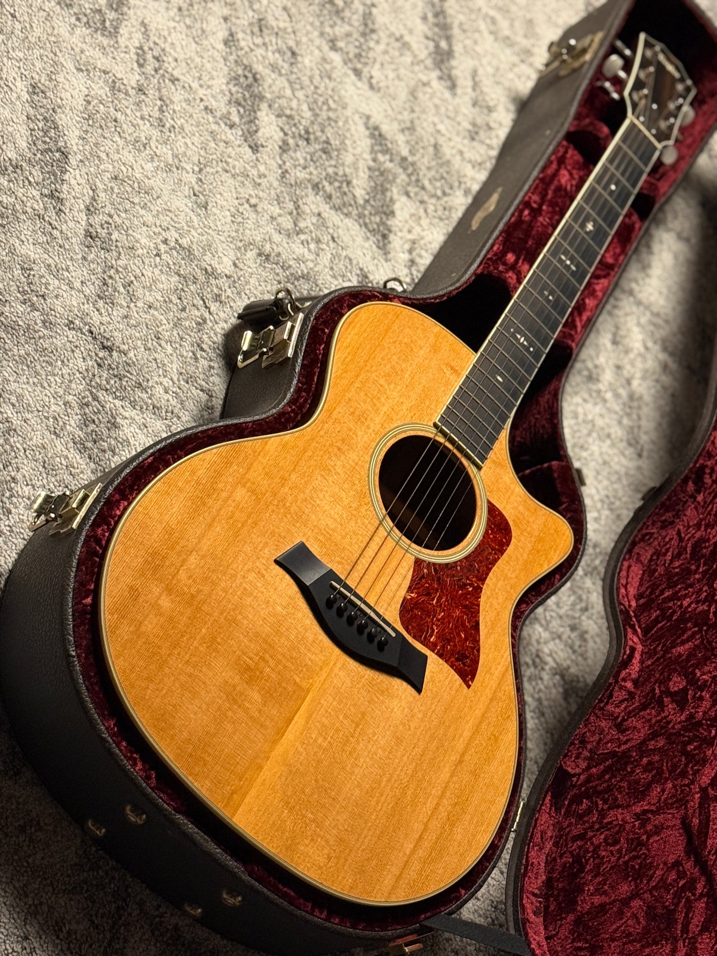 Taylor 514ce Grand Auditorium with Expression System Preamp 1103065070 (USED)