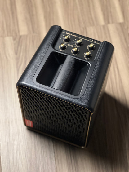 Positive Grid Spark Smart Combo Amplifier สำหรับกีตาร์ไฟฟ้าและอะคูสติกและเบส 