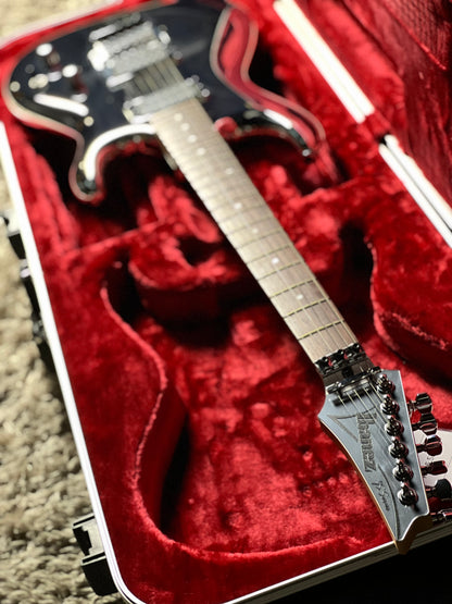 Ibanez JS3CR Joe Satriani Signature w/Case In Chrome Boy F2401024