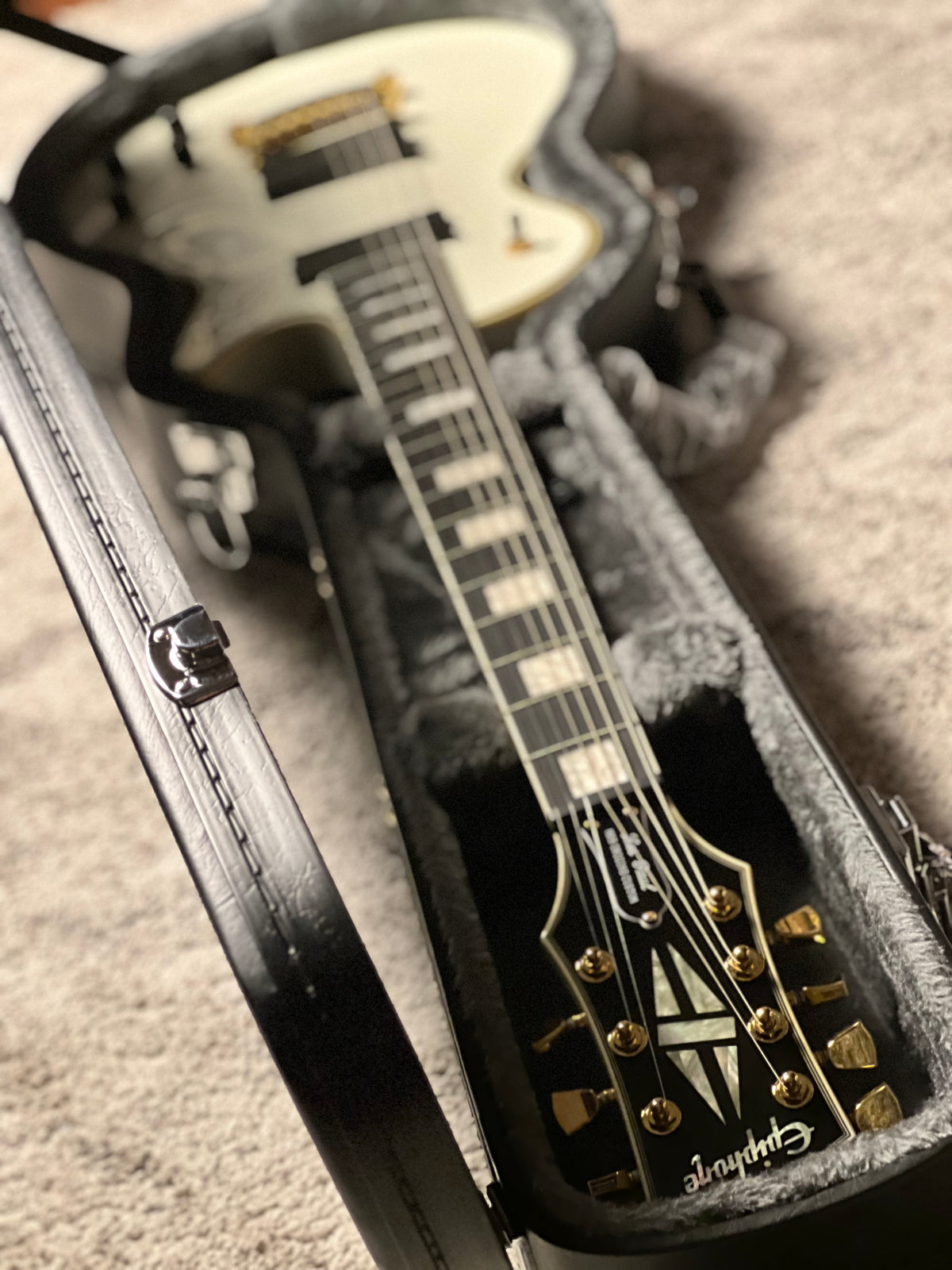 Epiphone Matt Heafy Les Paul Custom Origins 7-String in Bone White (Incl. Hard Case) 25081525831