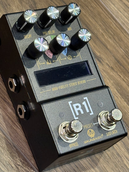 Walrus Audio MAKO Series MKII R1 High-Fidelity Stereo Reverb Guitar Effects Pedal