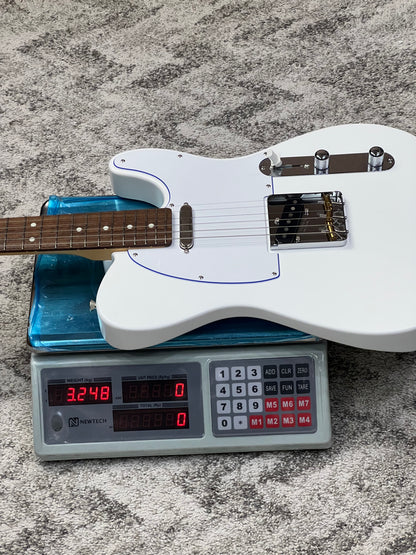 Fender MIJ Limited Telecaster with RW FB in Blanc JD25024767
