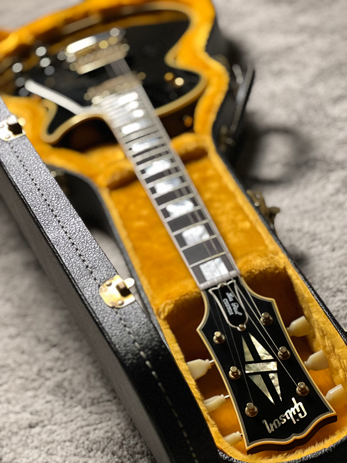 Gibson 1957 Les Paul Custom Reissue VOS - Ebony 2-Pickup 742558