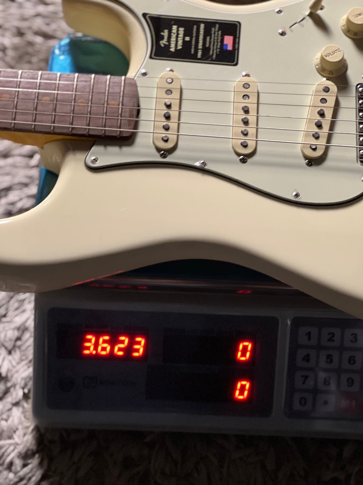 Fender American Vintage II 61 Stratocaster with Rosewood FB in Olympic White V2444963
