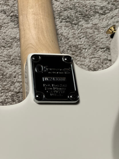 Charvel Pro-Mod So-Cal Style 1 HH FR with Maple FB in Snow White MC243008